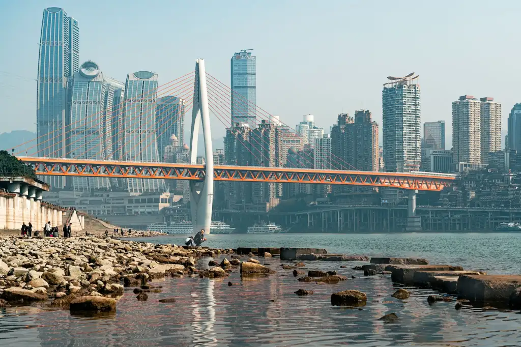 建筑装饰五金配件选型对比及适配场景分析