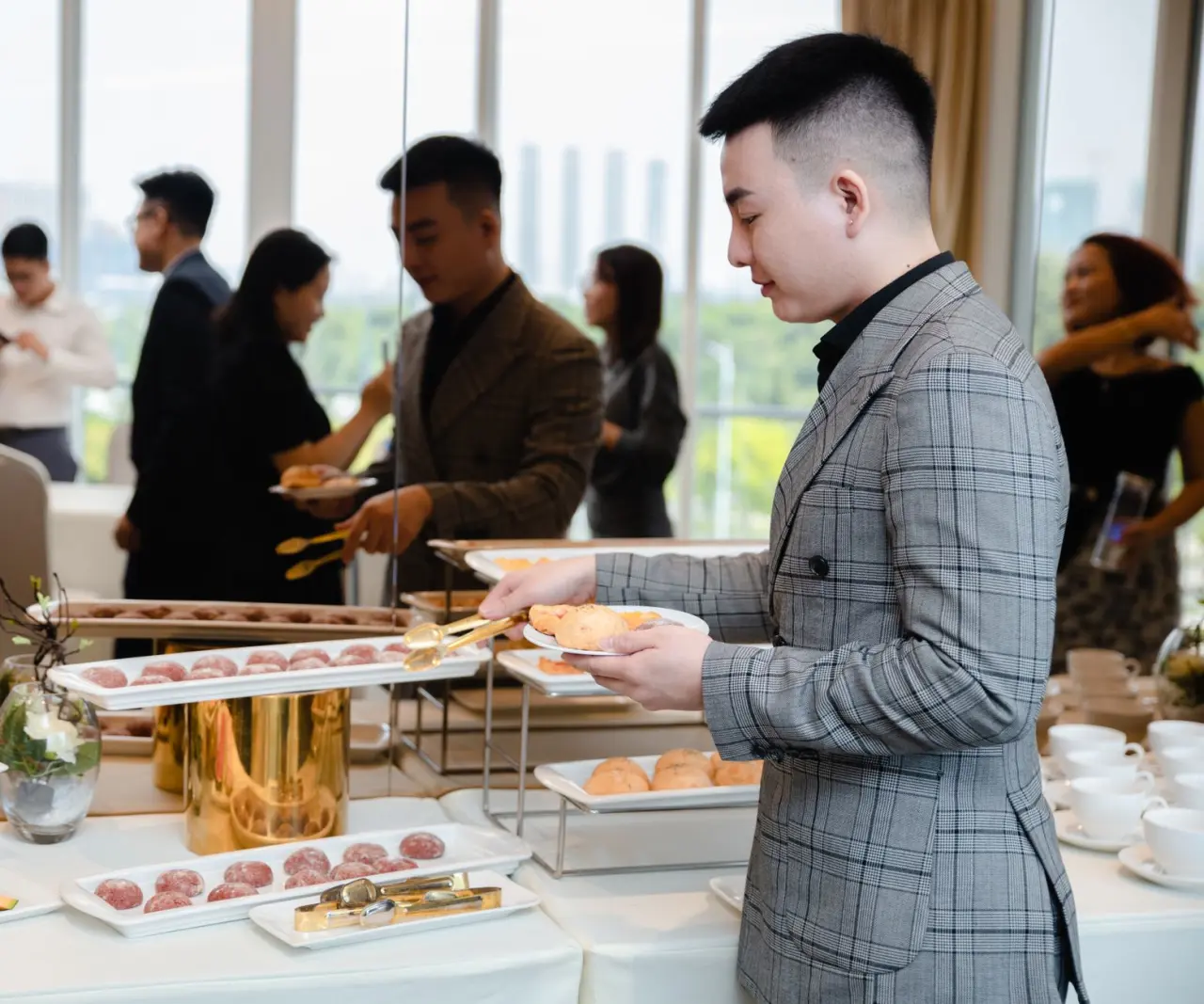 重庆建筑装饰工程中板材管材与五金配件的协同选配要点