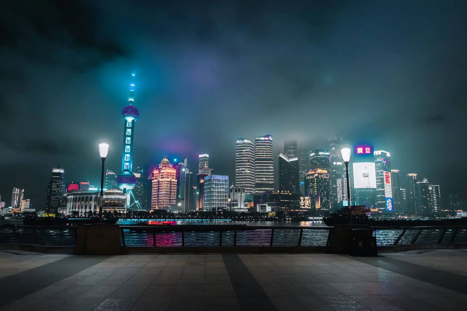 重庆汇特商贸板材管材及五金配件供应体系与工程配送优势解析
